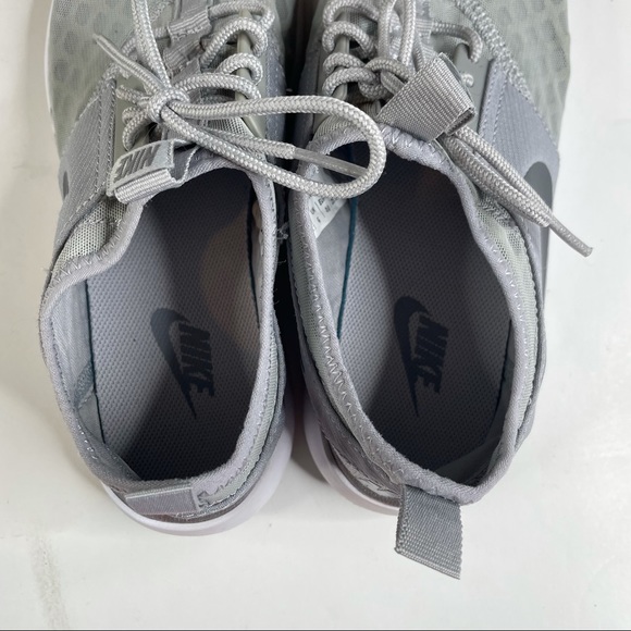 Nike Women’s Juvenate Sneakers Size 8.5 - Picture 6 of 9